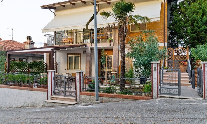 Saludecio Apartamento | Agradable Apartamento con Patio