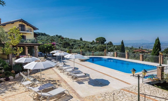Sonnino Villa | Villa tranquila en Sonnino con piscina