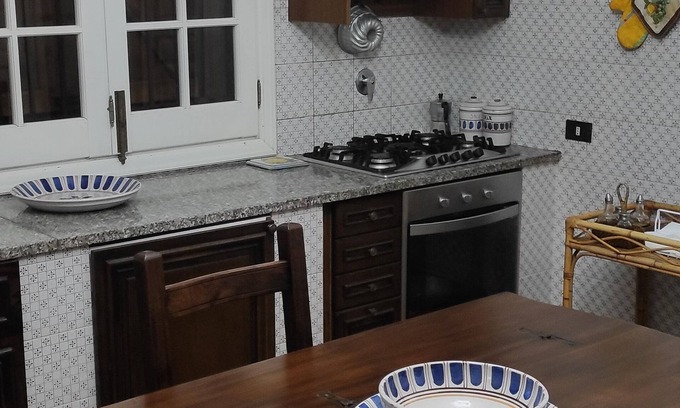 Ragalna Villa | Bonita villa en Ragalna con un bonito jardín.