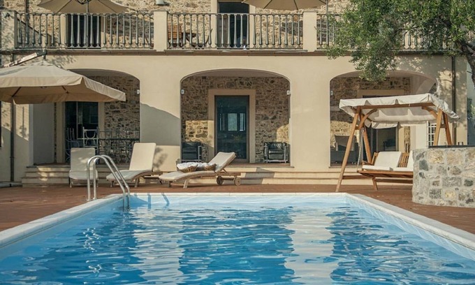 Vibonati Casa | Casa de vacaciones de buen gusto en Vibonati con piscina privada