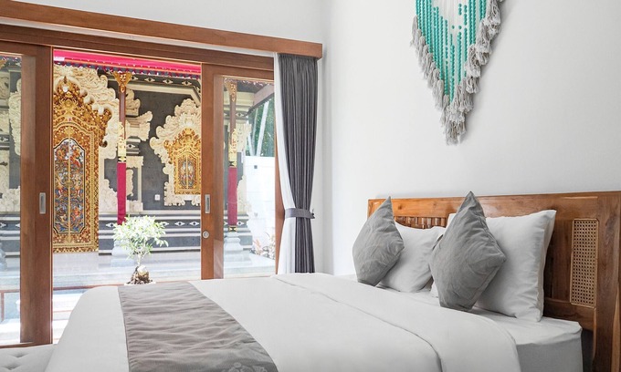 Kampial Hotel | Belvilla Calm Woods Pandawa Beach