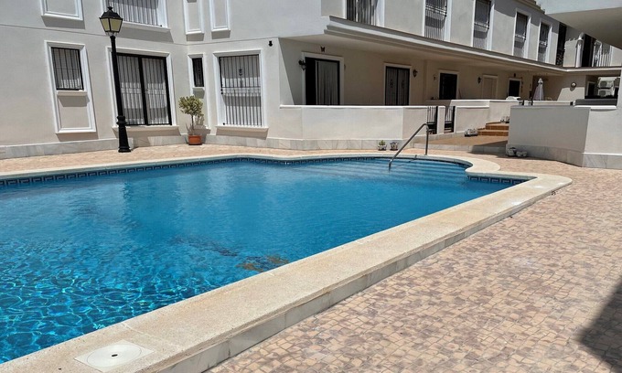 Formentera de Segura Apartamento | Apartamento con bonita piscina