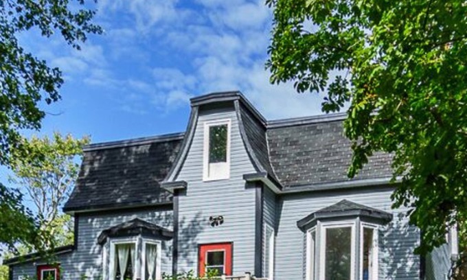 Carbonear Casa | Bemister's Manor