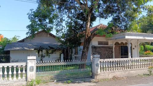 Blitar Casa | Ben Angler Homestay