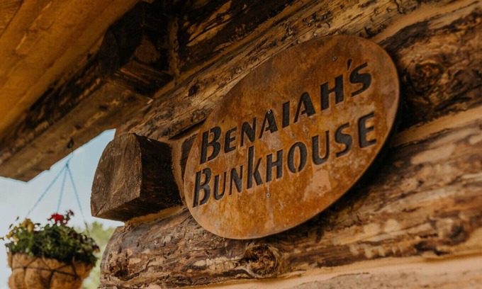 Paonia Otro | Benaiah's Bunkhouse Fort Austin