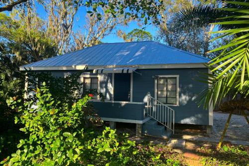 Bonita Springs Casa | Beneath the Banyans