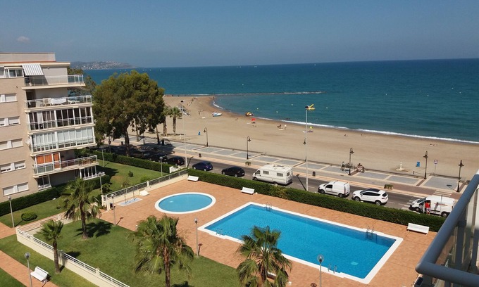 Benicassim Apartamento | BENICASIM WATERFRONT PENTHOUSE APARTMENT. ATICO FRENTE AL MAR EN PRIMERA LINEA.