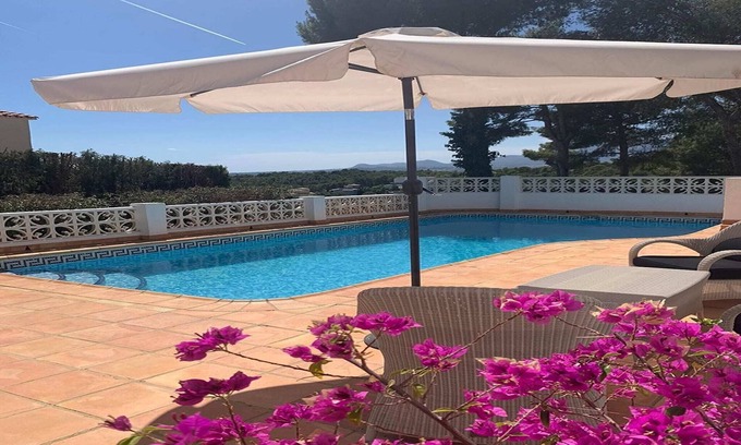 Altea la Vella Casa | Retiro con piscina en Benidorm Skyline