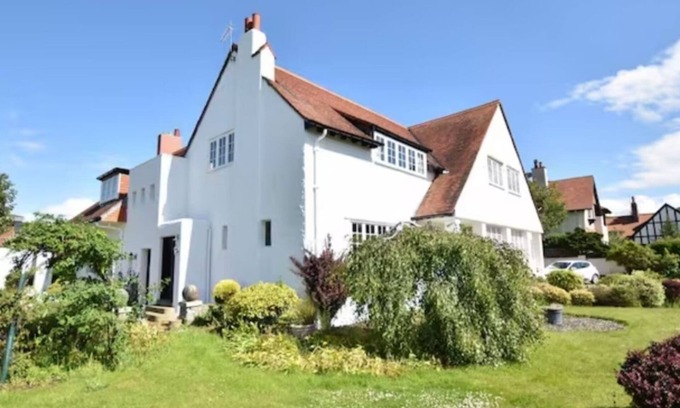 Troon Apartamento | BentinckHouse - sleeps 10 guests in 3 bedrooms