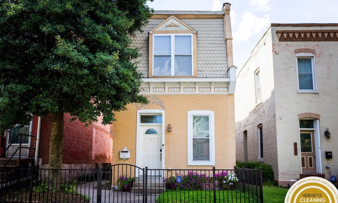 Benton Park Casa | Benton Park Cute Bungalow | Sleeps 6 / ABODEbucks