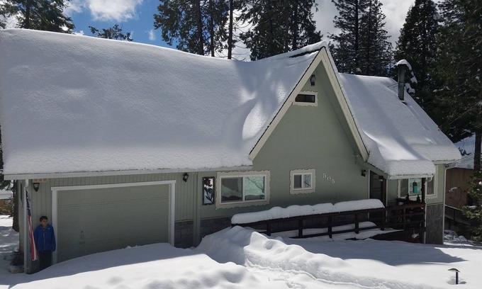 Arnold Cabina | Beo's Place a Bear Valley / Arnold / Modern Mountain Get Away