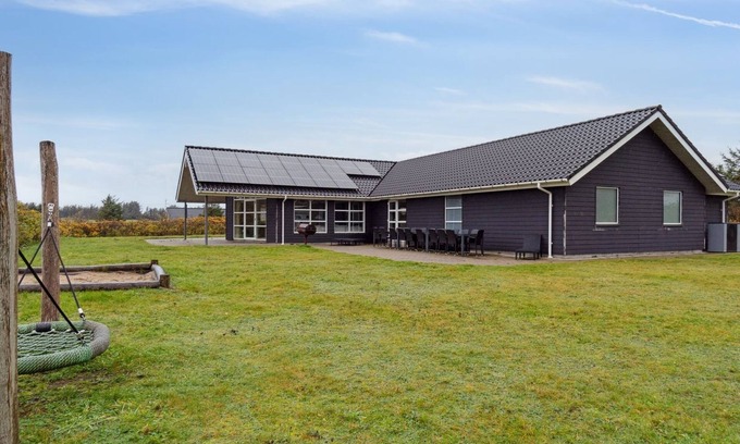 Nr. Lyngby Strand Casa | "Berenika" - 500m from the sea by Interhome