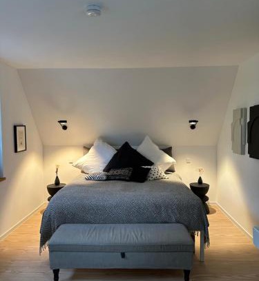 Worpswede Cama Y Desayuno | BERG & TAL - MiniBoutiqueHotel und appetitlich Manufaktur