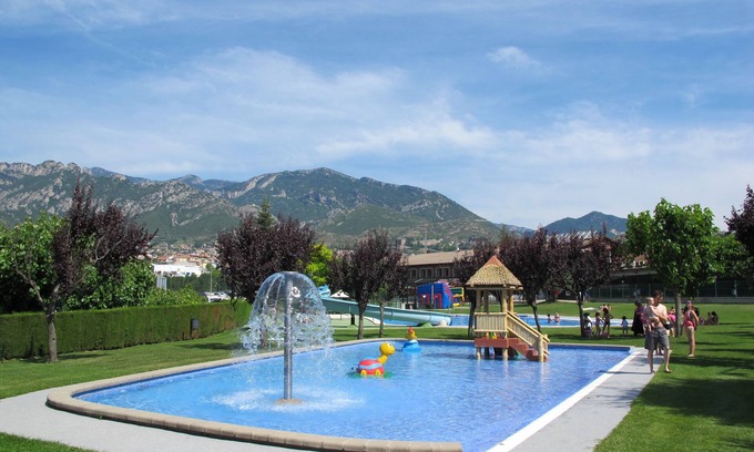 Berga Alquiler De RV | Berga Resort - Camp Site