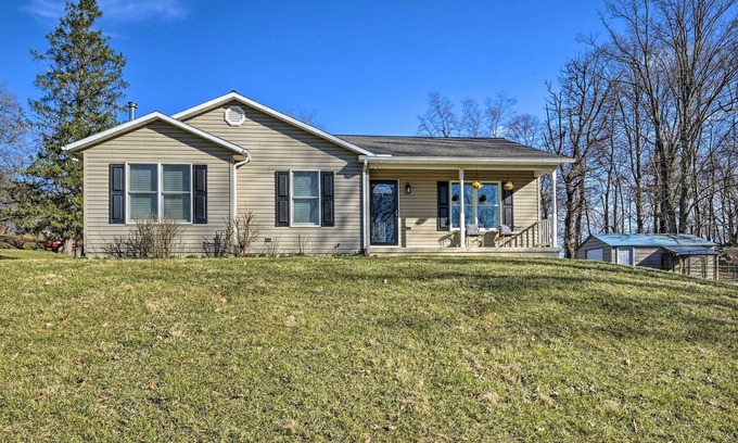 Berkeley Springs Casa | Berkeley Springs Vacation Home w/ Fire Pit!