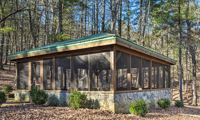 Berkeley Springs Apartamento | Berkeley Springs Haven w/ Sleepy Creek Access!