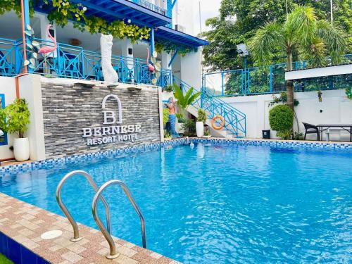 Guinobatan Complejo | Bernese Resort Hotel powered by Cocotel