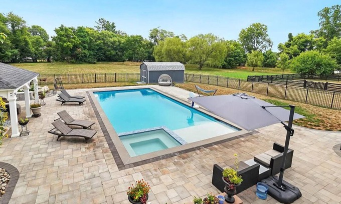 Berryville Apartamento | Berryville Bliss: Basement Apartment in welcoming Berryville