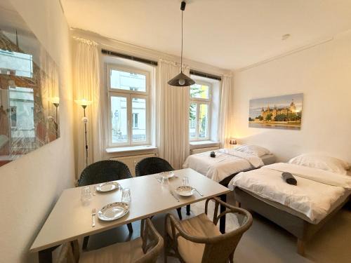 Schwerin Apartamento | Berta - Zentrale Wohnung - 2 Küchenzeilen - Nähe Bahnhof
