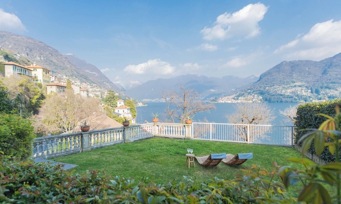 Moltrasio Apartamento | Besana 9 On the Lake - Private garden & parking