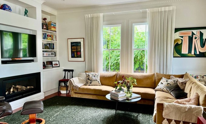 Devonport Casa | Bespoke Stays - Coastal Christmas Villa