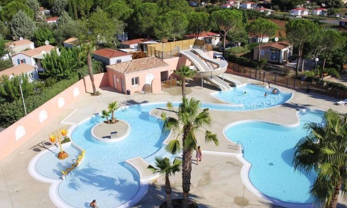 Bessan Casa | Casa móvil Bessan con piscina