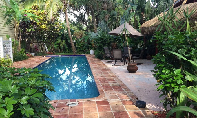 Orchid Casa | La mejor casa de 4 habitaciones con escalones de la piscina desde el océano!