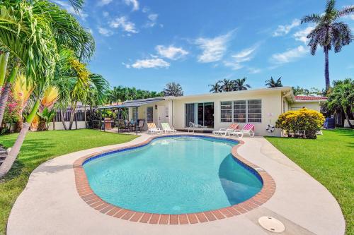 South Lake Casa | Best Area Spacious 4BR Heated Pool Mins To Beach