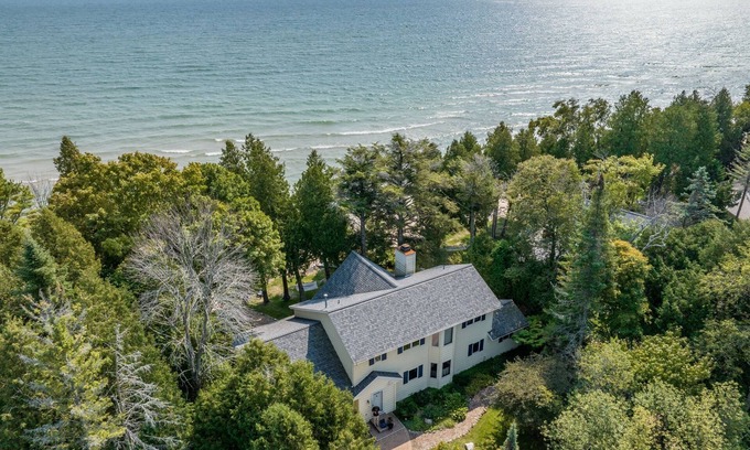 Jacksonport Casa | Lake Michigan Waterfront Summer House