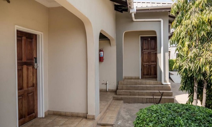 Ndola Cabina | Best Bed Lodge