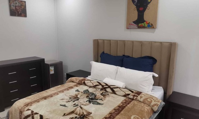 Queenswood Casa | Best clean guest house in Pretoria