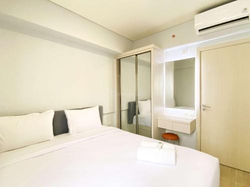 Cikarang Apartamento | Best Deal and Cozy 3BR Meikarta Apartment By Travelio