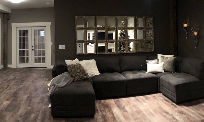 Madison Apartamento | Best downtown location! Stablemaster’s Quarters. Awarded winning! Come see why…