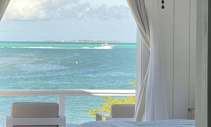 Hope Town Cabaña | ***New to Market*** Best Harbor views on the Island. Dockage available