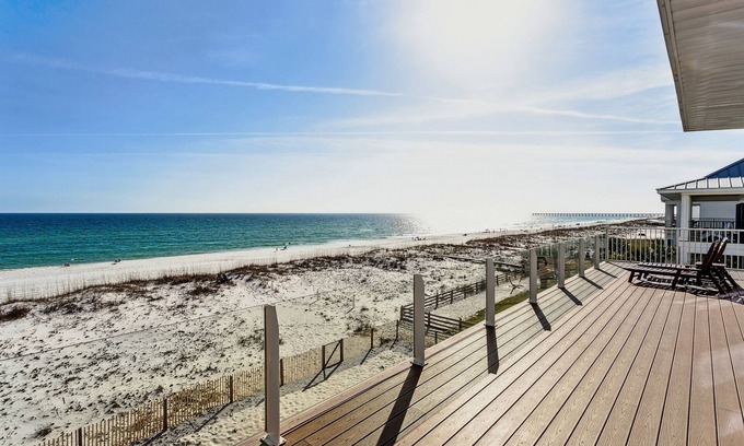 Villa Primera Casa | Best Location! Gulf Front! Closest Block to Restaurants. 6/6