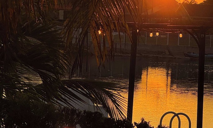 South Miami Casa | BESt LOCATiON Iconic 4BR Waterfront Luxury MIA
