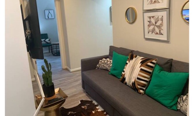 Federal Hill Apartamento | BEST LOCATION ON AIRBNB! 2Bed 1Bath, Close to all!