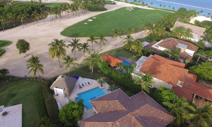 Punta Cana Villa | La mejor ubicación en PC Resort: 200 yardas a la playa, gran renovación realizada en 2016