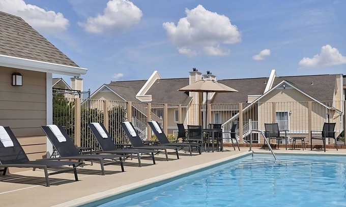 Gunter Afs Complejo | Best Place to Stay in Montgomery! 3 Comfortable Units, Onsite Pool, Pets Allowed