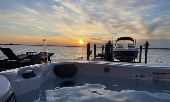 Normandy Beach Casa | Best sunsets at the Jersey Shore! Sleeps 10