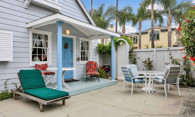 Balboa Island Cabaña | La mejor relación calidad-precio en la isla de Balboa, casa de campo clásica con servicios, a pie de playa, Marine Avenue