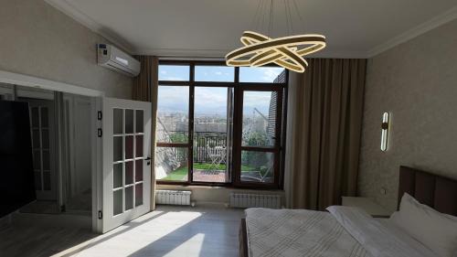 Sverdlov District Apartamento | Best view in city, secured 24/7
