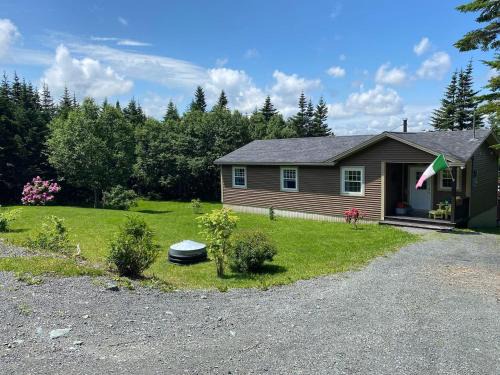 Brigus Junction Casa | Best View Wonderland-cozy Cabin On Pond