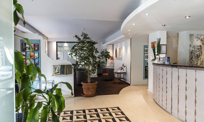 Juan-les-Pins Hotel | Best Western Astoria