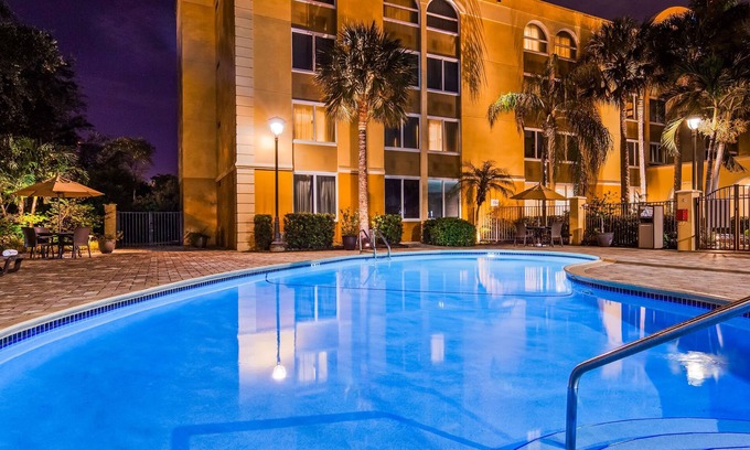 Survey Creek Hotel | Best Western Ft. Lauderdale I-95 Inn
