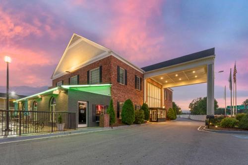 Hendersonville Hotel | Best Western Hendersonville Inn