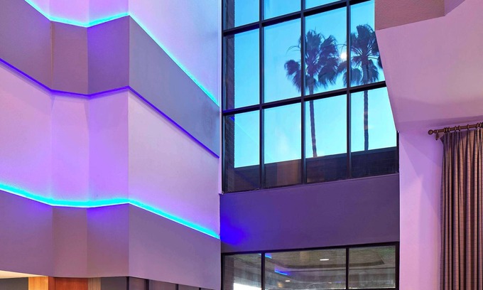 Orange Hotel | Best Western Plus Meridian Inn & Suites, Anaheim-Orange