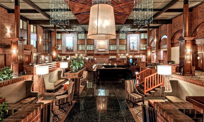 Harrisburg Hotel | Best Western Premier The Central Hotel & Conference Center