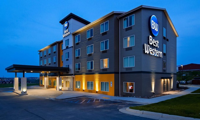 Bismarck Hotel | Best Western Roosevelt Place Hotel