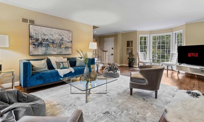 Bethesda Casa | Bethesda Home Away from Home
